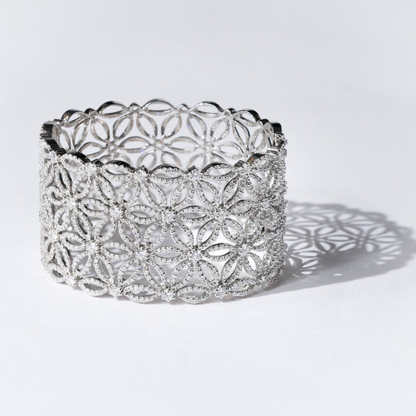 Periwinkle Diamond Bracelet (9 carats)