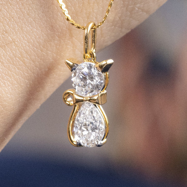 Cat Solitaire Pendant (2 carats)